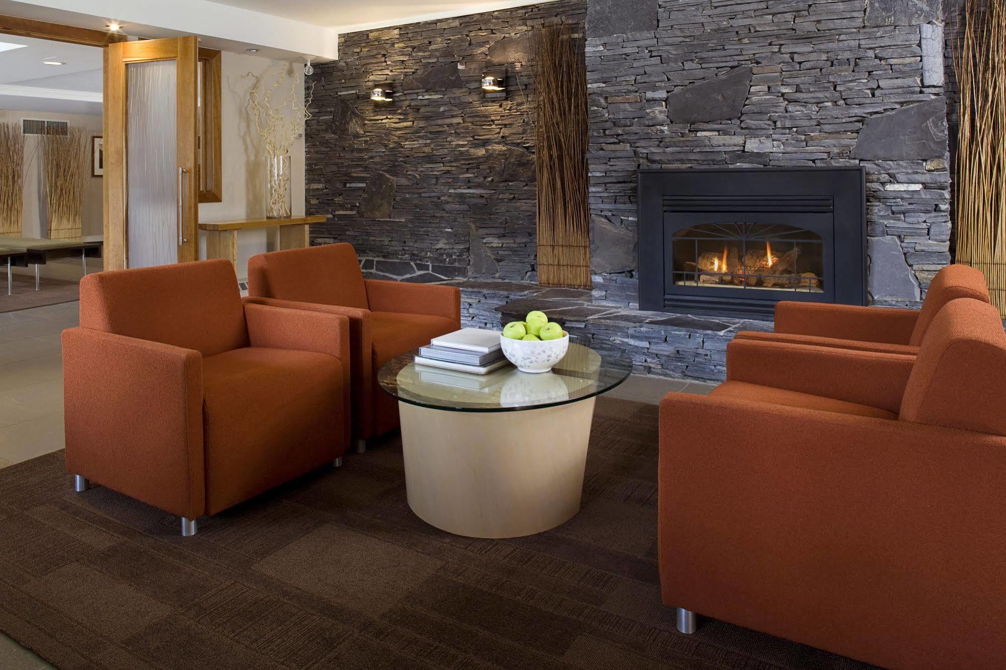 Banff Aspen Lodge Esterno foto